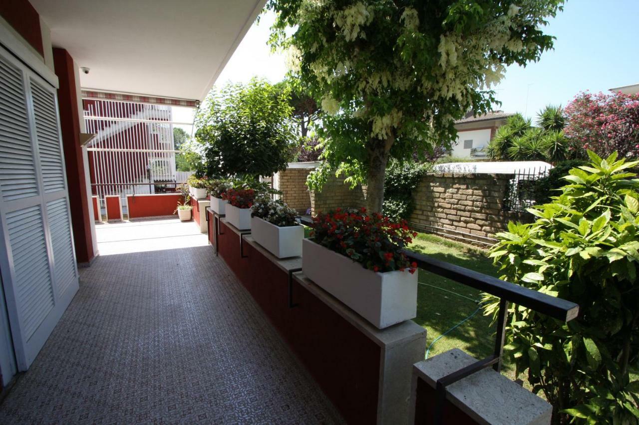 Villa Della Tartaruga Casal Palocco Kültér fotó